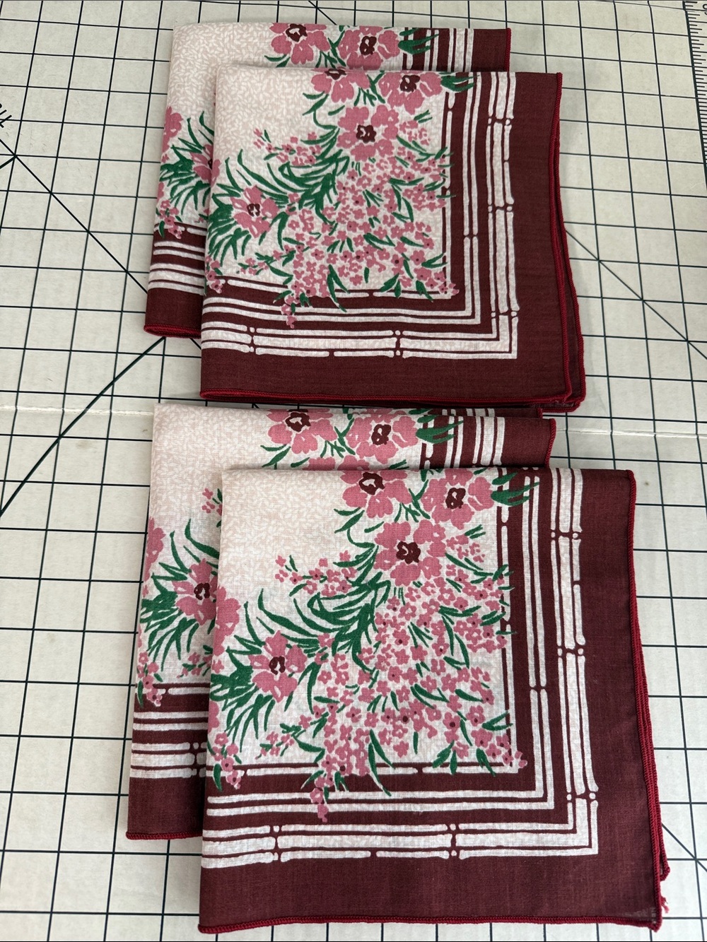 Vintage Floral Cloth Napkins Set of 4 Pink Burgundy Cottage Farmhouse 16.5”